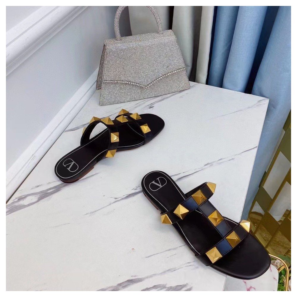 Cheap Reps Valentino Roman Stud Flat Slides In Black Calfskin