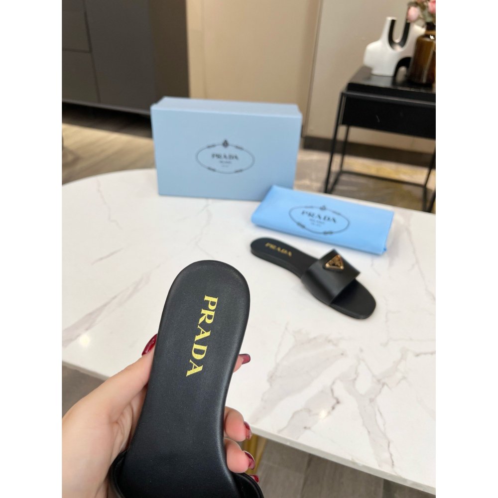 Cheap Reps Prada Womens Slides in Black Smooth Leather