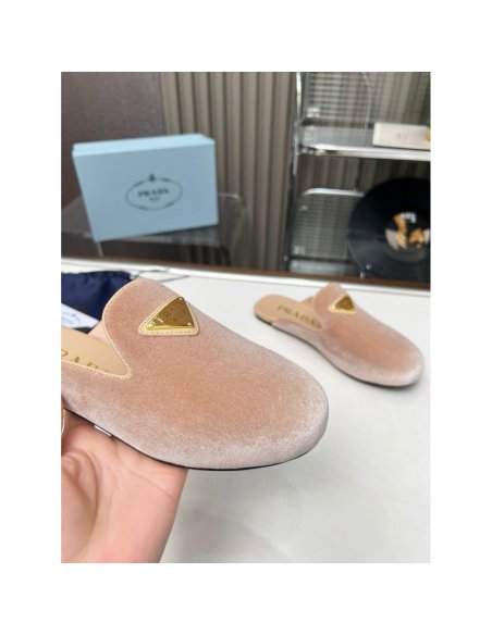 Cheap Reps Prada Womens Slippers in Nude Velvet