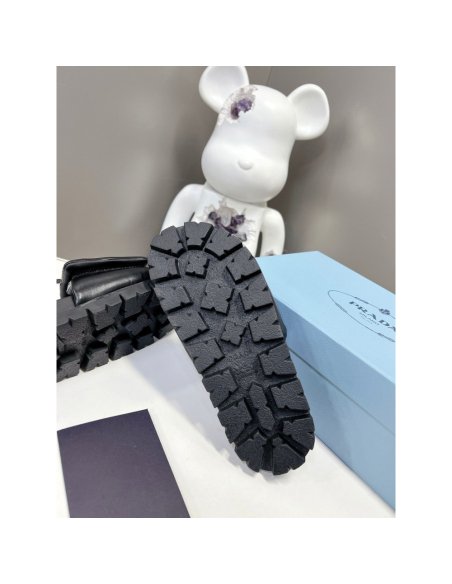 Cheap Reps Prada Slides In Black Soft Padded Nappa Leather