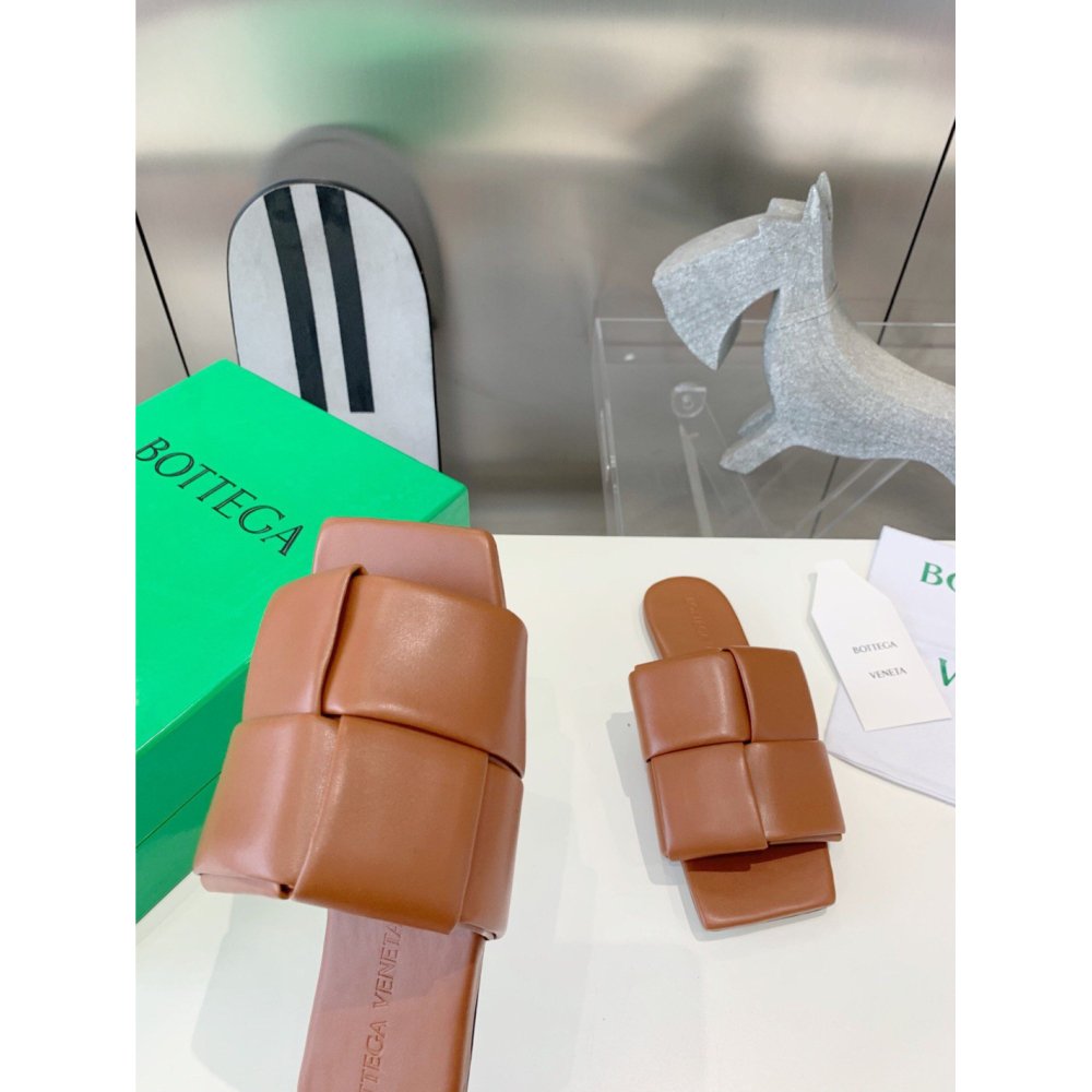 Cheap Reps Bottega Veneta Patch Flat Slides In Brown Lambskin