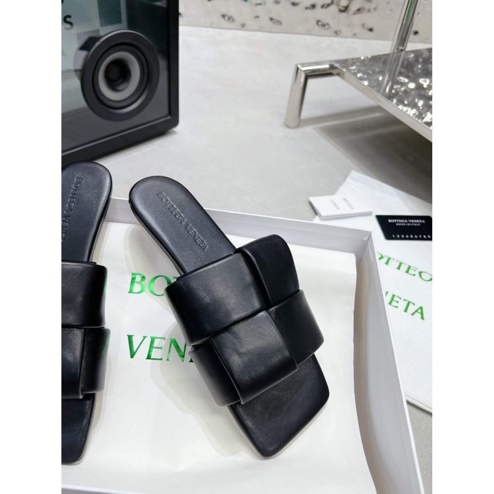 Cheap Reps Bottega Veneta Patch Flat Slides In Black Lambskin