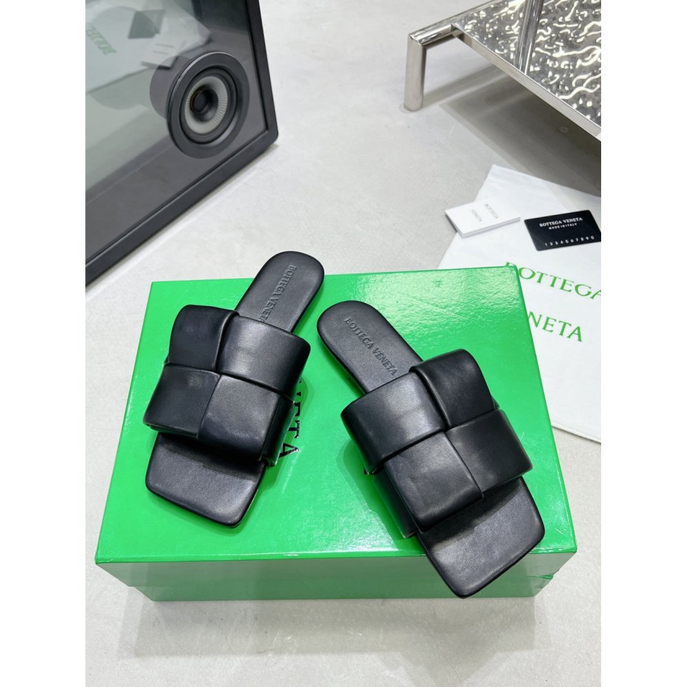 Cheap Reps Bottega Veneta Patch Flat Slides In Black Lambskin