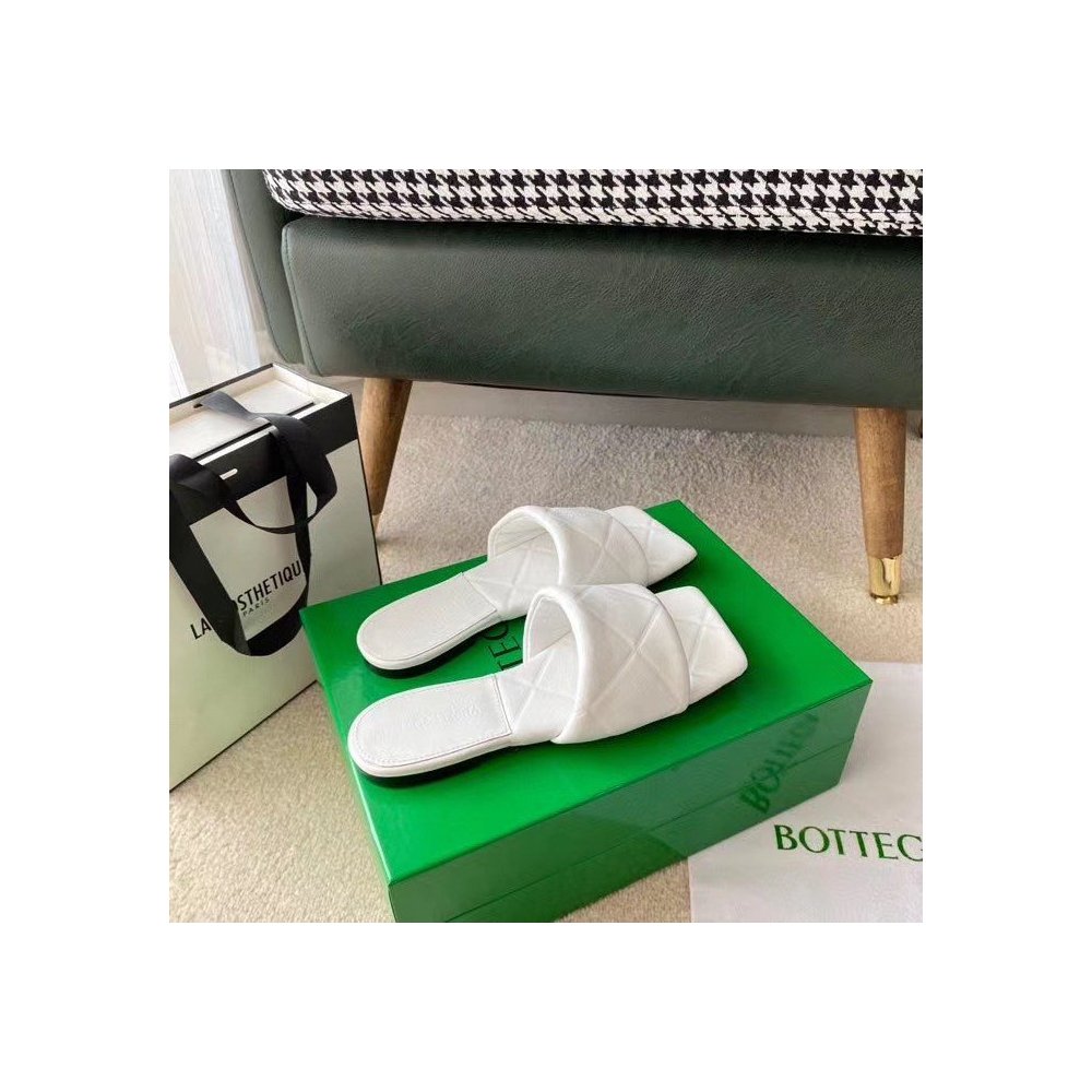 Cheap Reps Bottega Veneta Rubber Lido Slides In White Lambskin