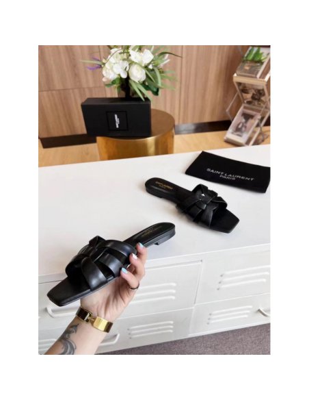 Cheap Reps Saint Laurent Tribute Slides In Black Calfskin