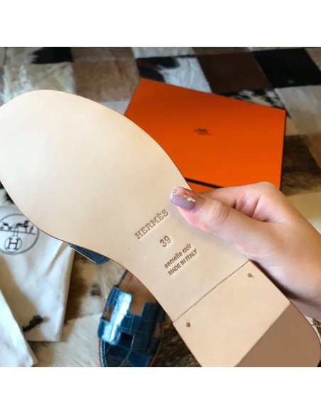 Cheap Reps Hermes Oran Slide Sandals In Blue Shiny Niloticus Crocodile Skin